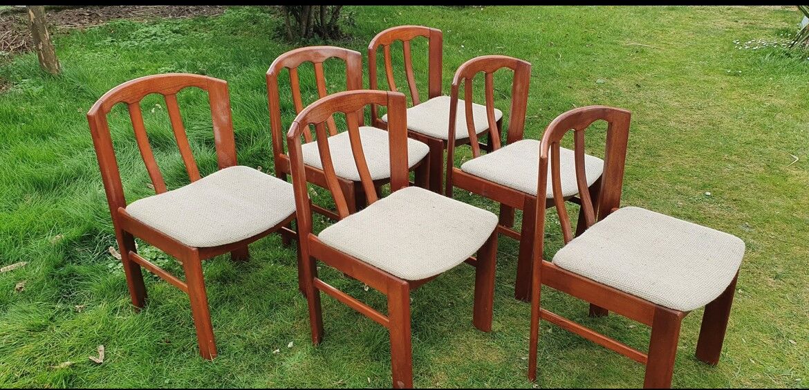 Set of 6 chairs in solid teak Roche Bobois 1960/1970