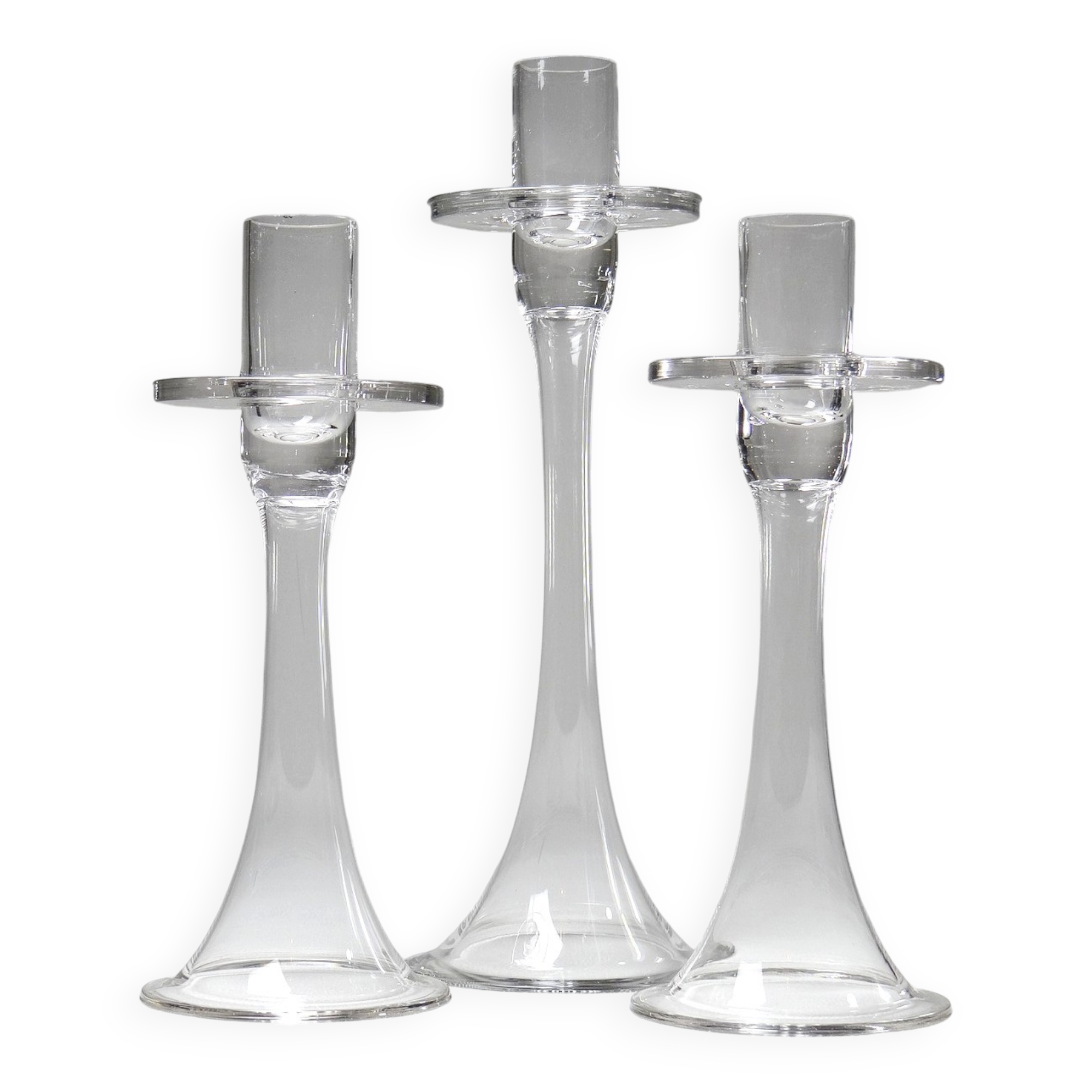 Trois bougeoirs en cristal vintage