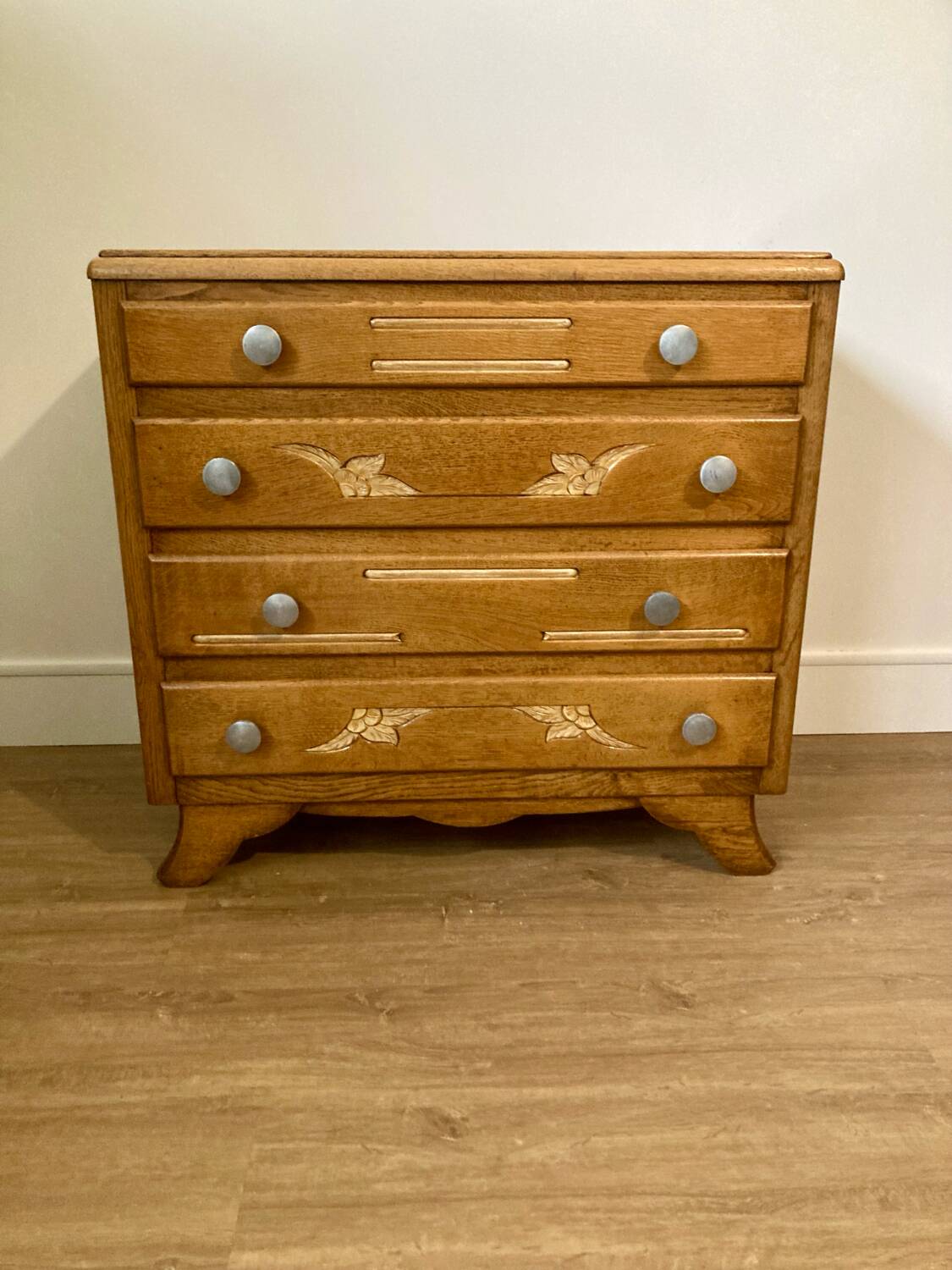 Art deco chest of drawers