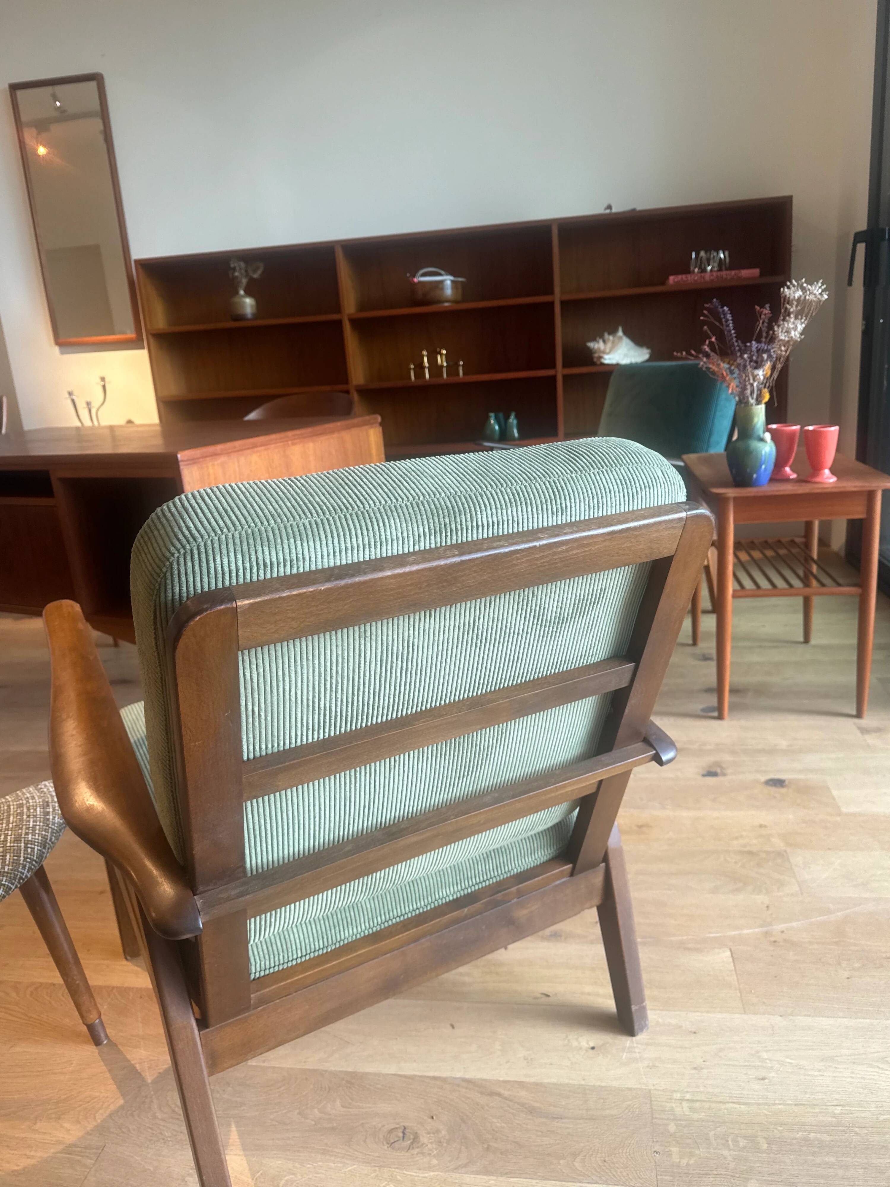 Vintage Scandinavian armchair in teak and green ribbed velvet – "Alrik"