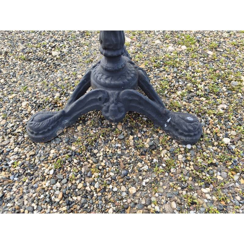 Bistro table in cast iron and white marble from 1900