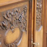 Buffet with mirror in solid walnut. Late 19th century, beautiful piece.