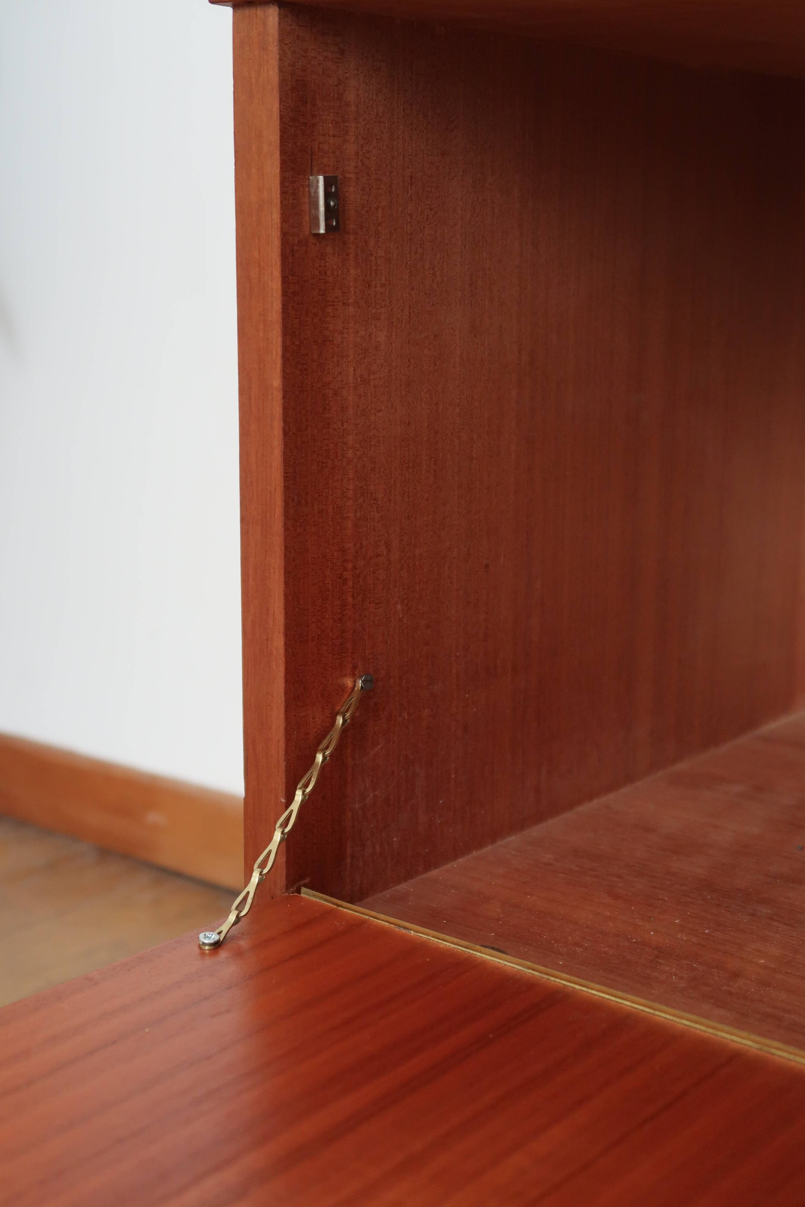 Small Scandinavian row