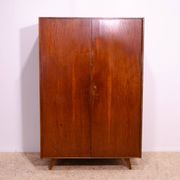 Elegant oak wardrobe U-450 by Jiří Jiroutek for Interiér Praha, 1960´s