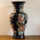 Vase fleuri en céramique émaillée