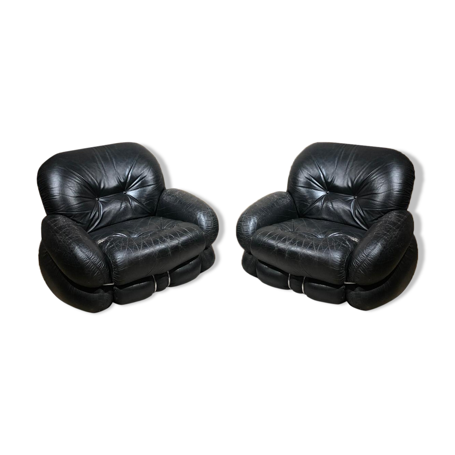 Pair of black leather armchairs by Adriano Piazzesi