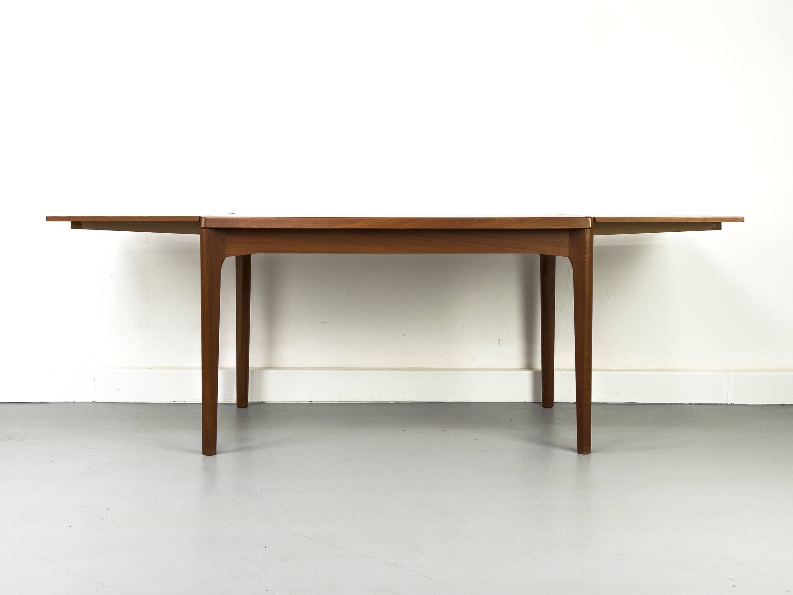 Table de Salle à Manger en Teck par Henning Kjaernulf pour Vejle Møbelfabrik, 1960s