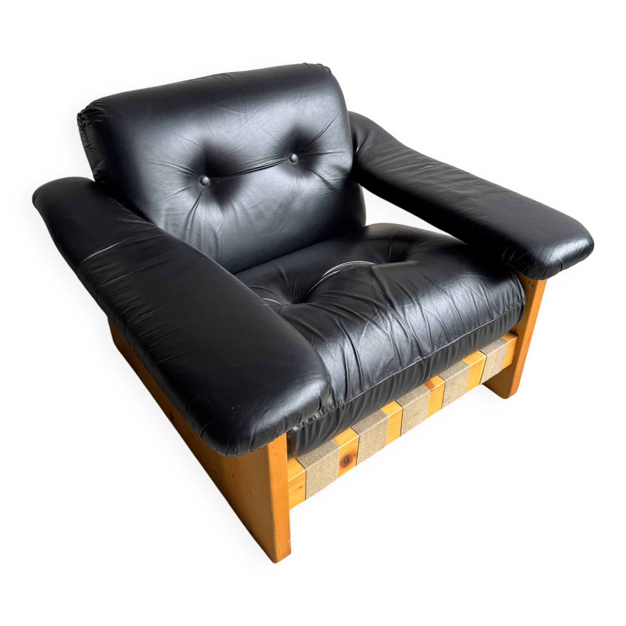 Vintage 1970s Italian Armchair by Poltrona Munari — Black Leather with Pine Wood Frame