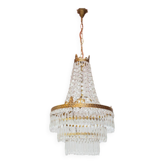 Chandelier in gilded bronze and pendants