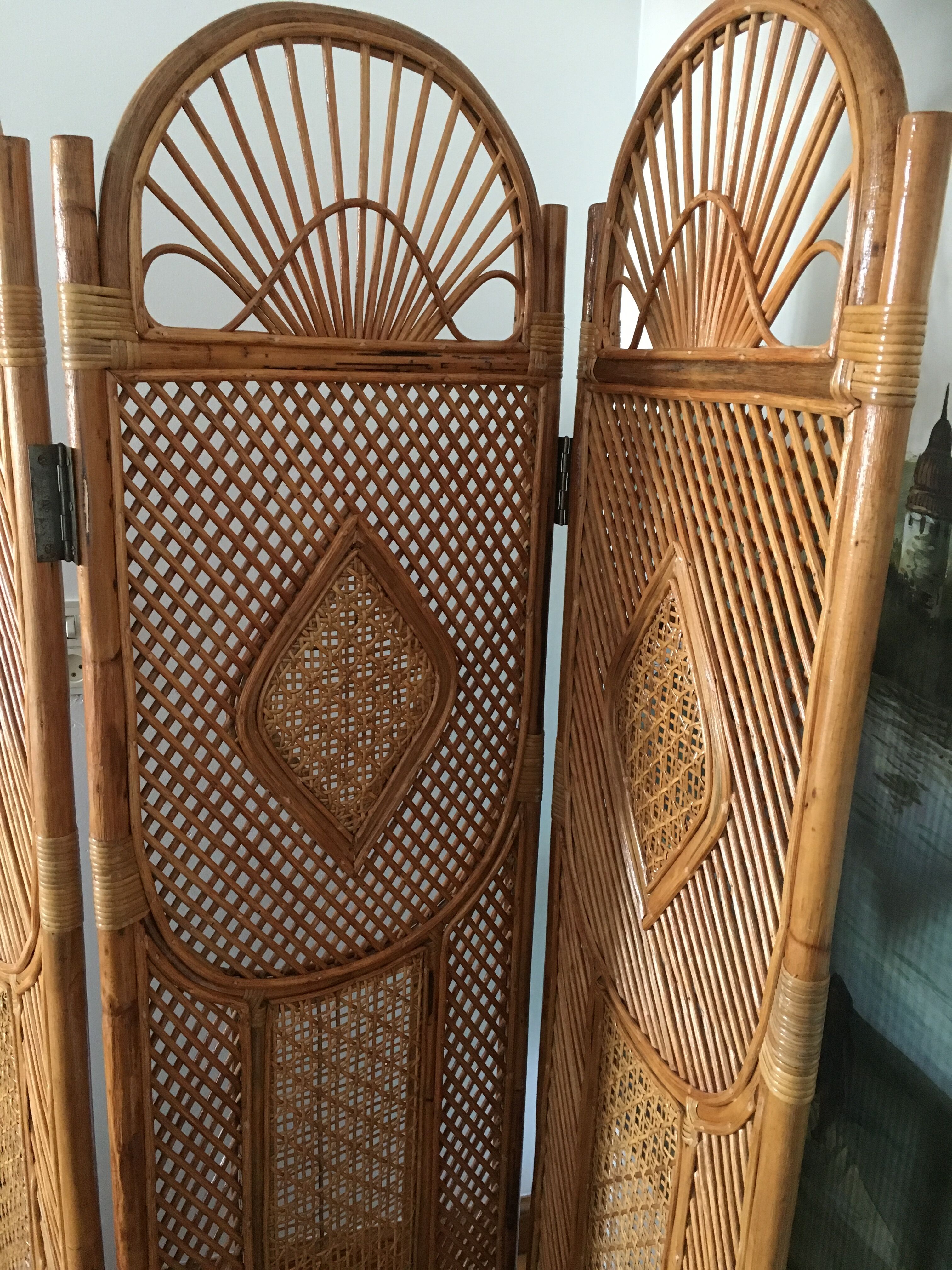 Beautiful folding screen, bamboo and rattan vintage 1970