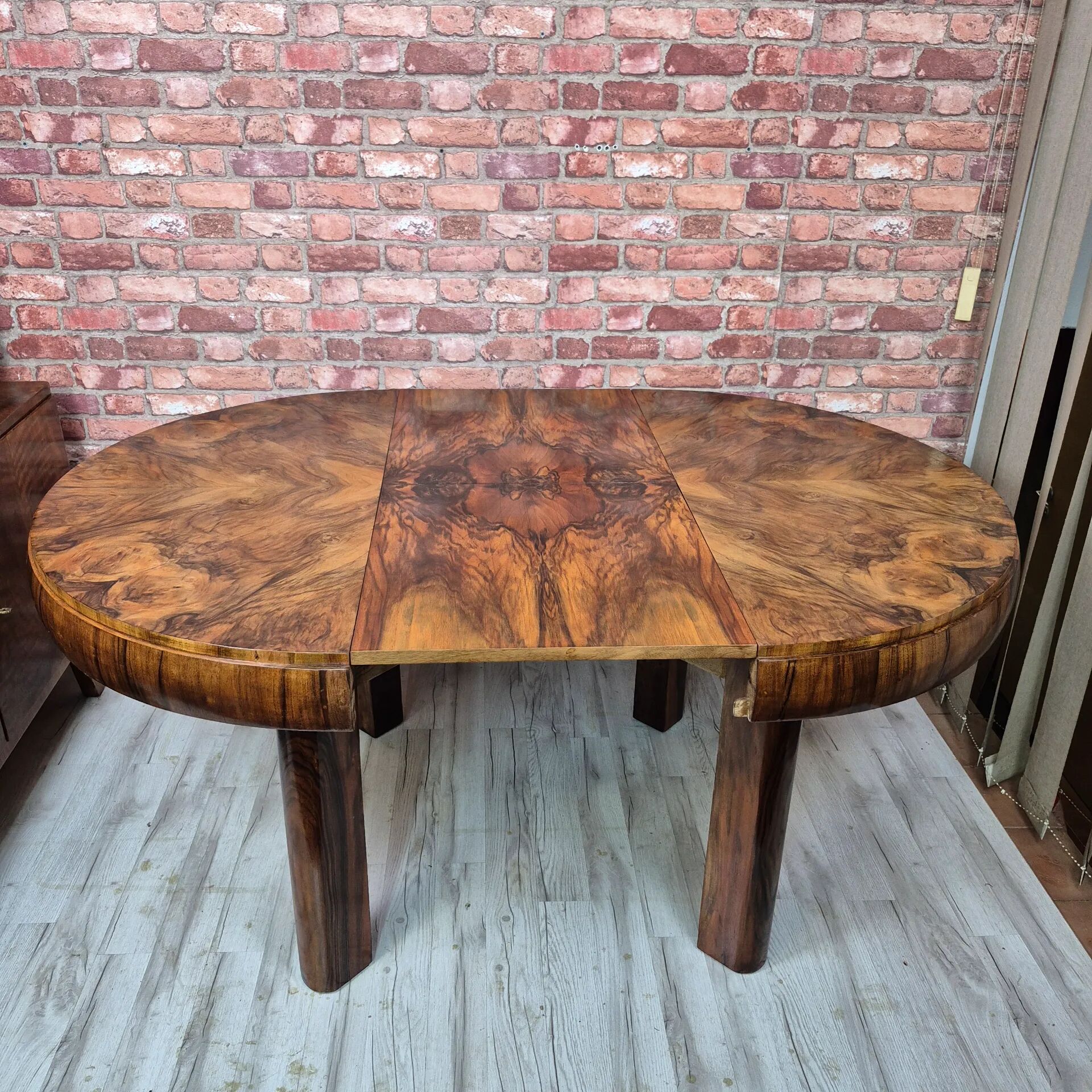 Restored Art Deco Walnut Burl Sunburst Extending Dining Table 1930s