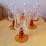 Service of 18 glasses with amber feet 70s
