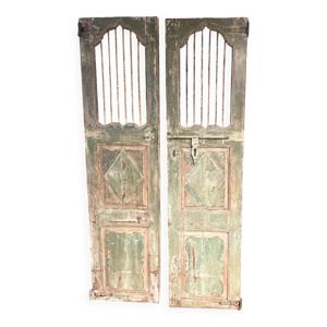 Porte ancienne en bois