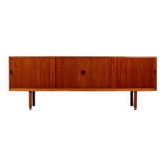 Ejnar Larsen & Aksel Bender sideboard with sliding doors, teak, vintage mid-century Danish design, Næstved Møbelfabrik.