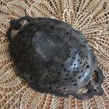 Fruit basket or bread in metal worked lace effect. Black color