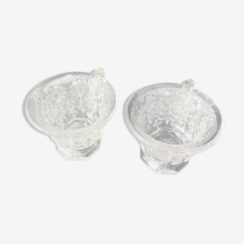 Pair of pressed molded glass cups daisy décor early 20th century