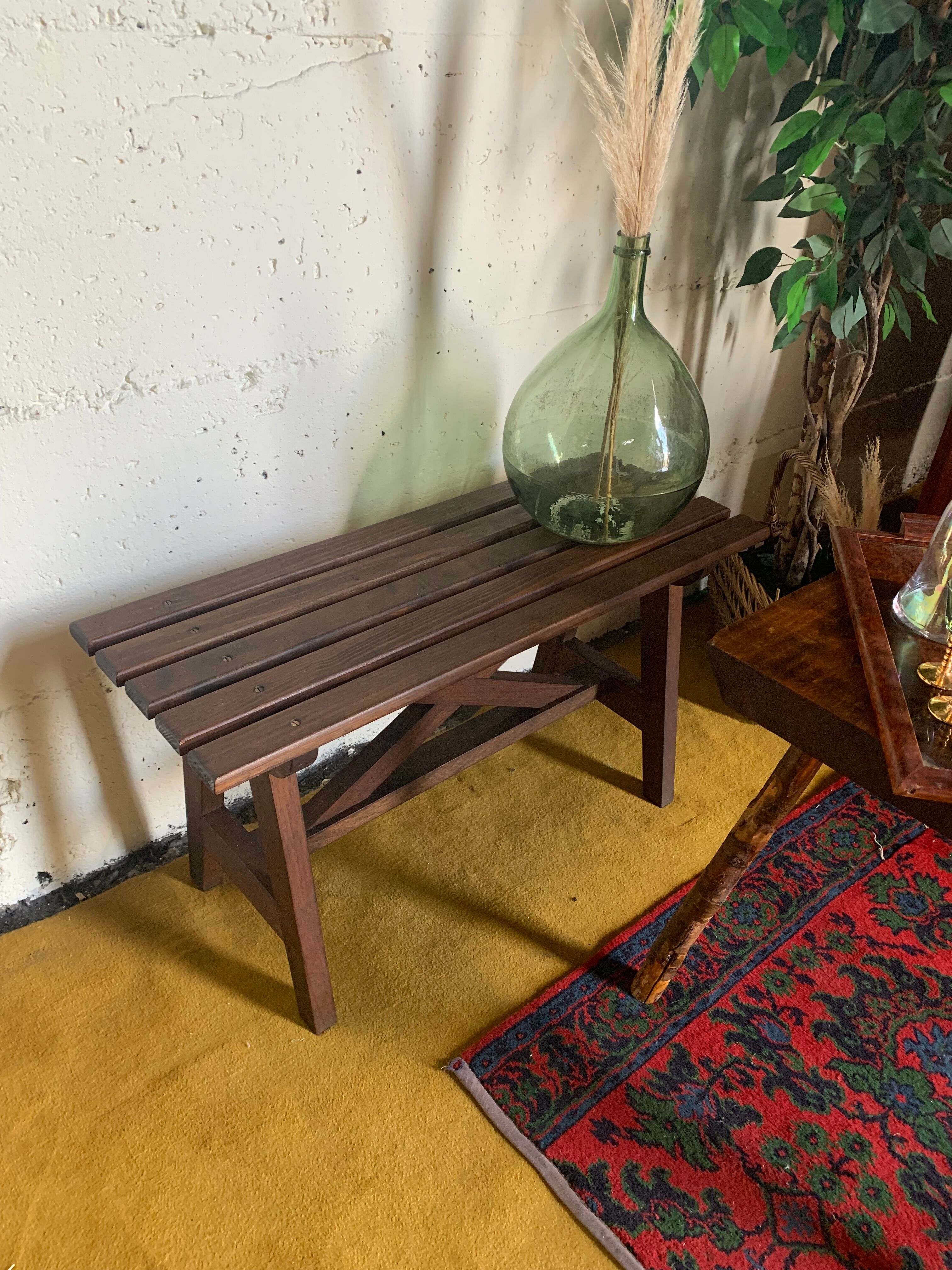 Chic country bench