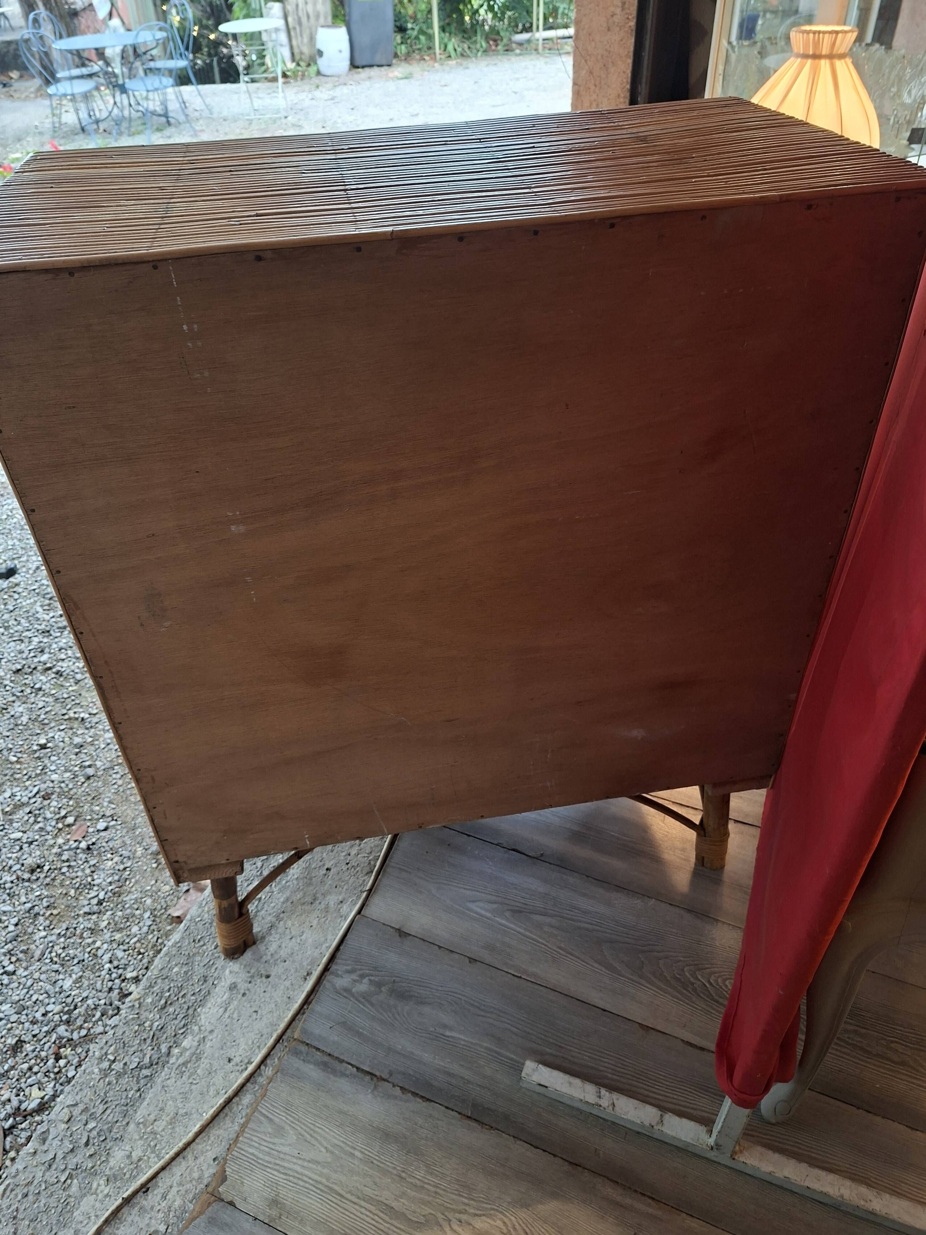 Commode en bambou 