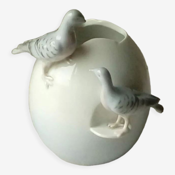 Copenhagen porcelain egg vase decor pigeons