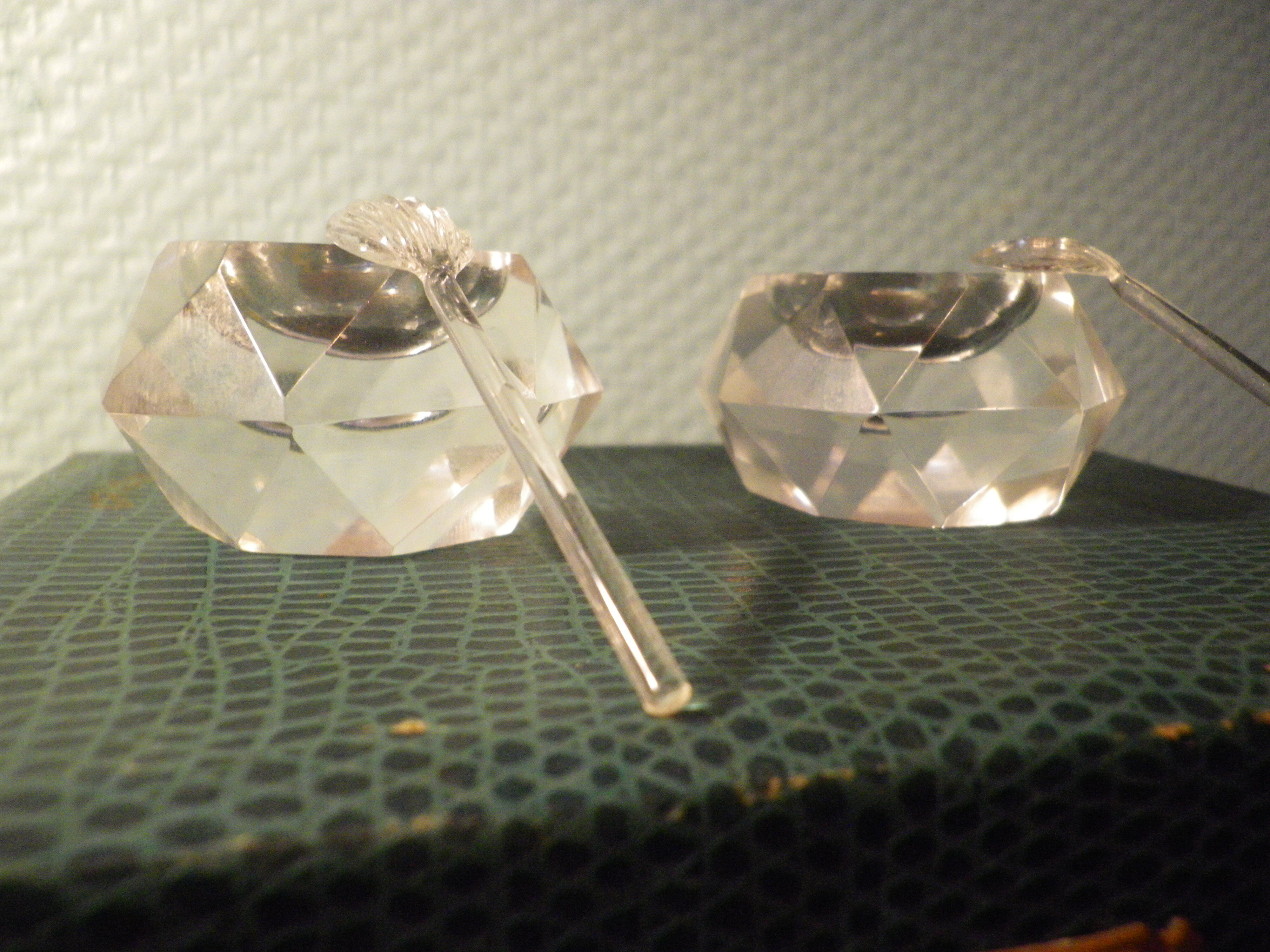 Duo of Saleron in crystal with their serving spoons, in original box - 50s -