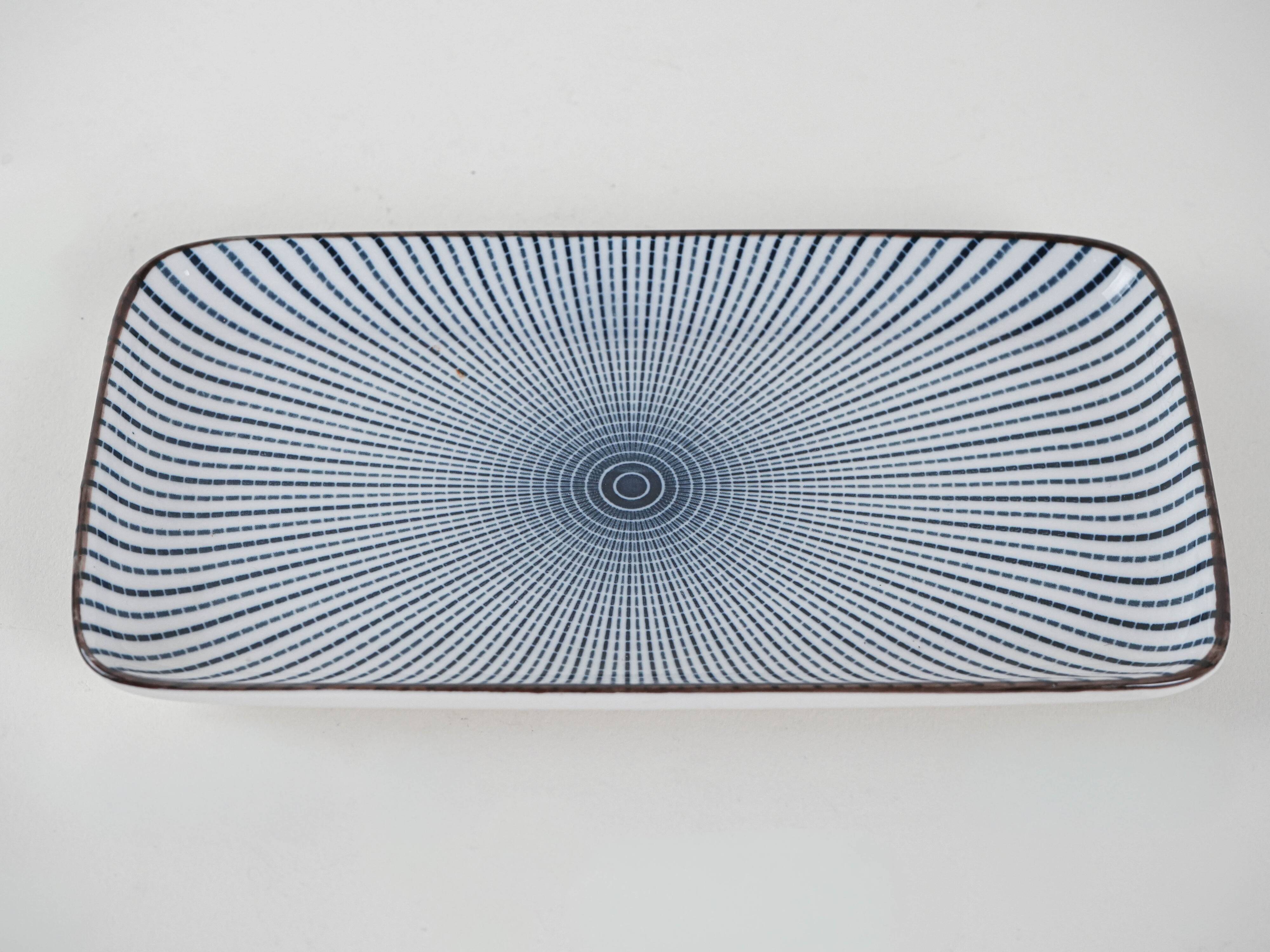 Porcelain platter, Italian design, 1970s, manufactured in Italy