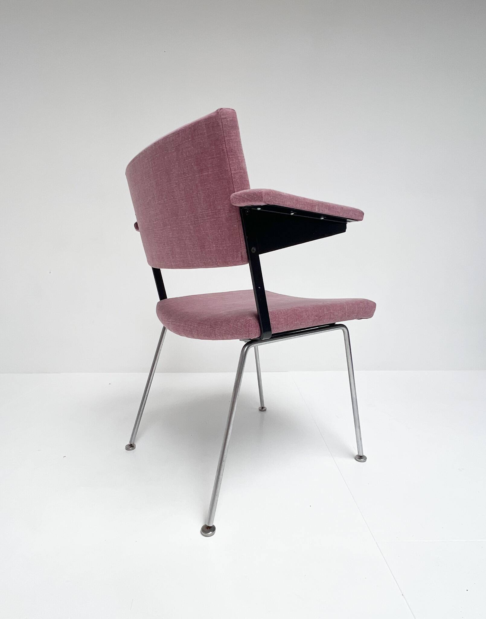 Gispen 1264 armchair by André Cordemeijer, 1960s