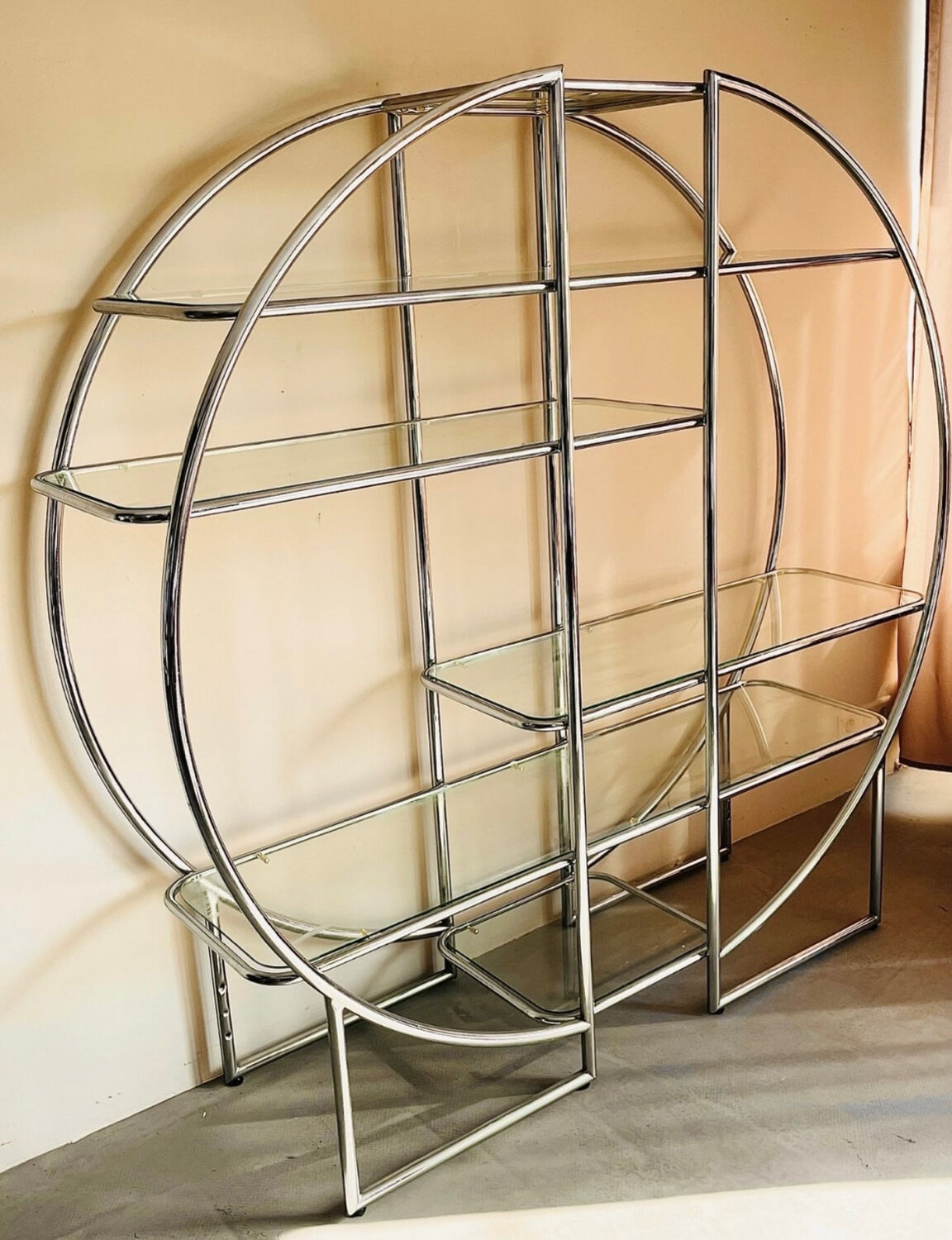 Chromed metal large riund room divider shelving show case etagere milo baughman style