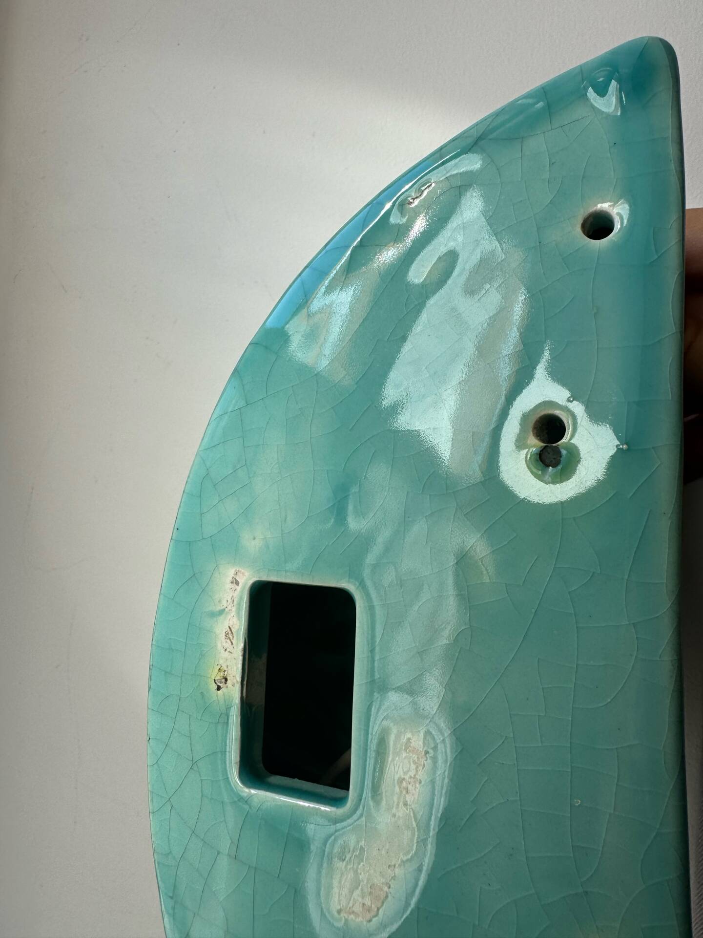 Applique coquillage en céramique craquelée, années 80
