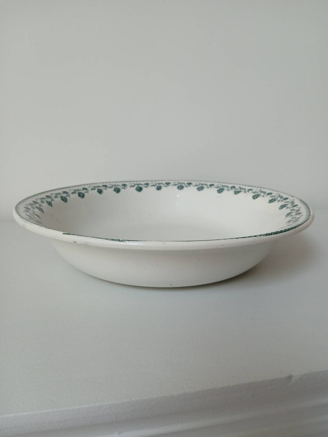 Round dish Moulin des Loups, Georgette model