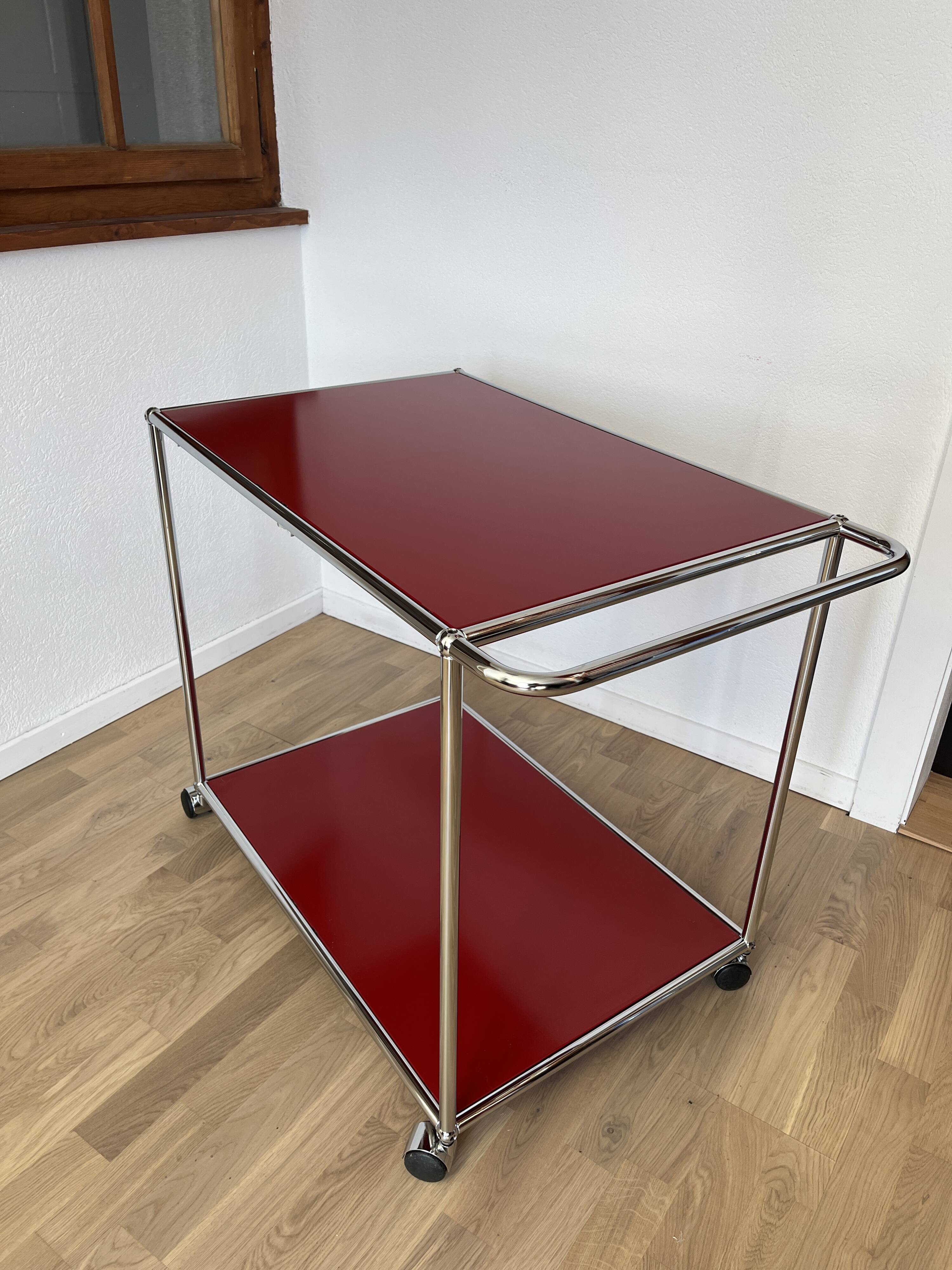 USM Haller Serving Trolley in Ruby Red