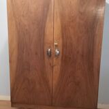 Armoire en noyer italien 1920