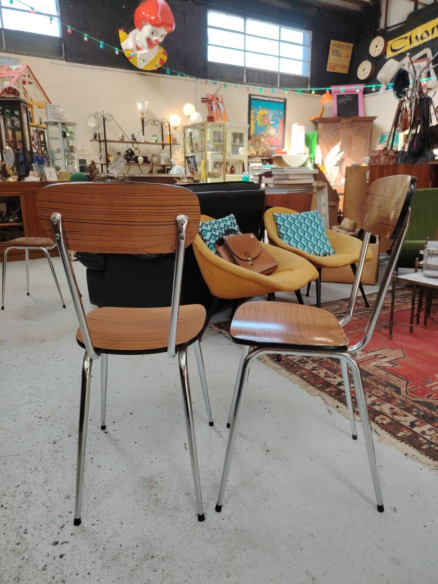 Set of 4 chairs in wood-effect Formica and chrome metal - 1970