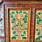 Buffet tibétain ancien peint à la main