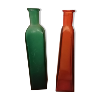 Set of 2 vases