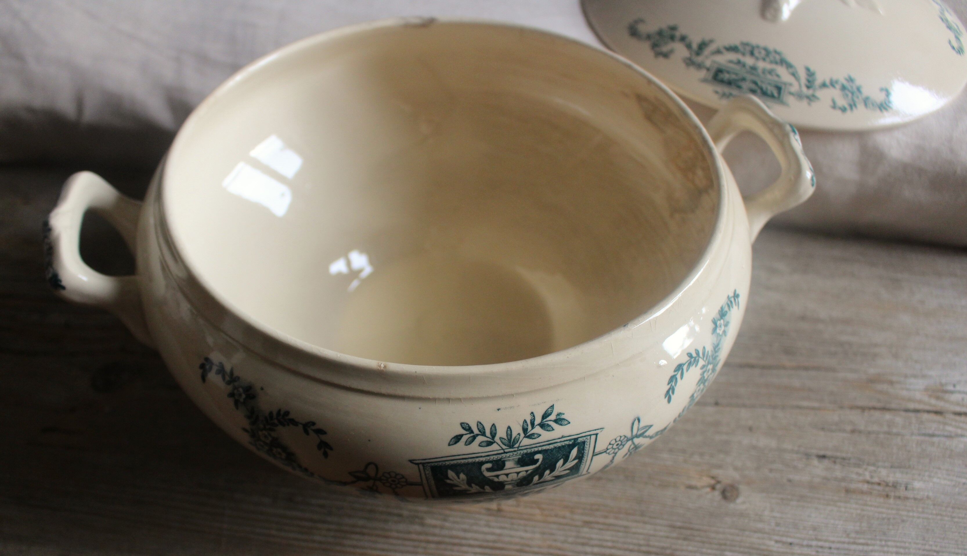 Soupière Terre de Fer Longchamp collection Lutèce