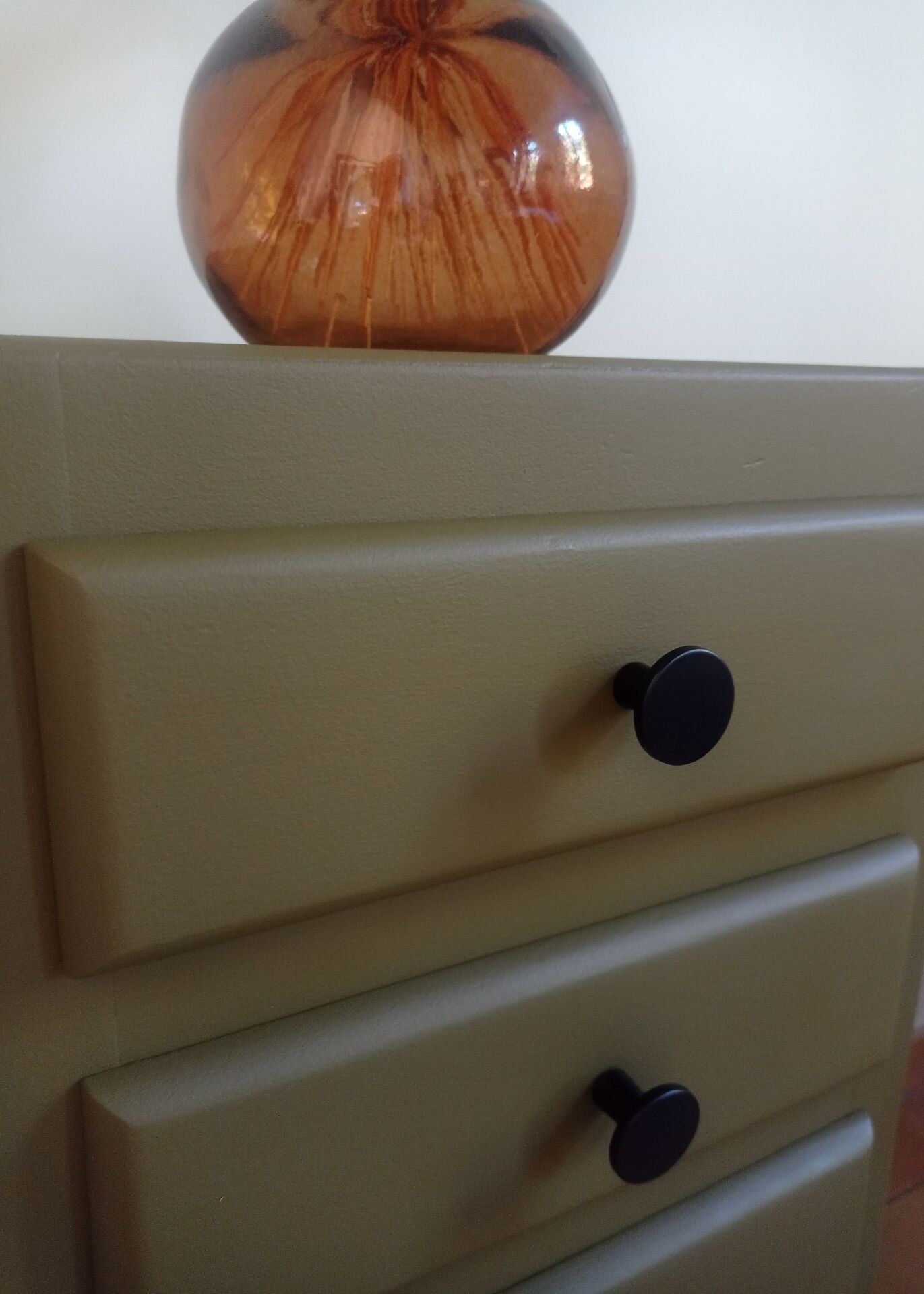Chiffonnier vintage