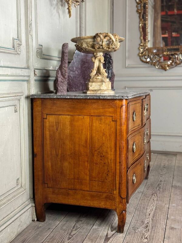 Commode transition en merisier, XVIIIème siècle