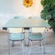 Ensemble table et chaises en formica vert d’eau 1960