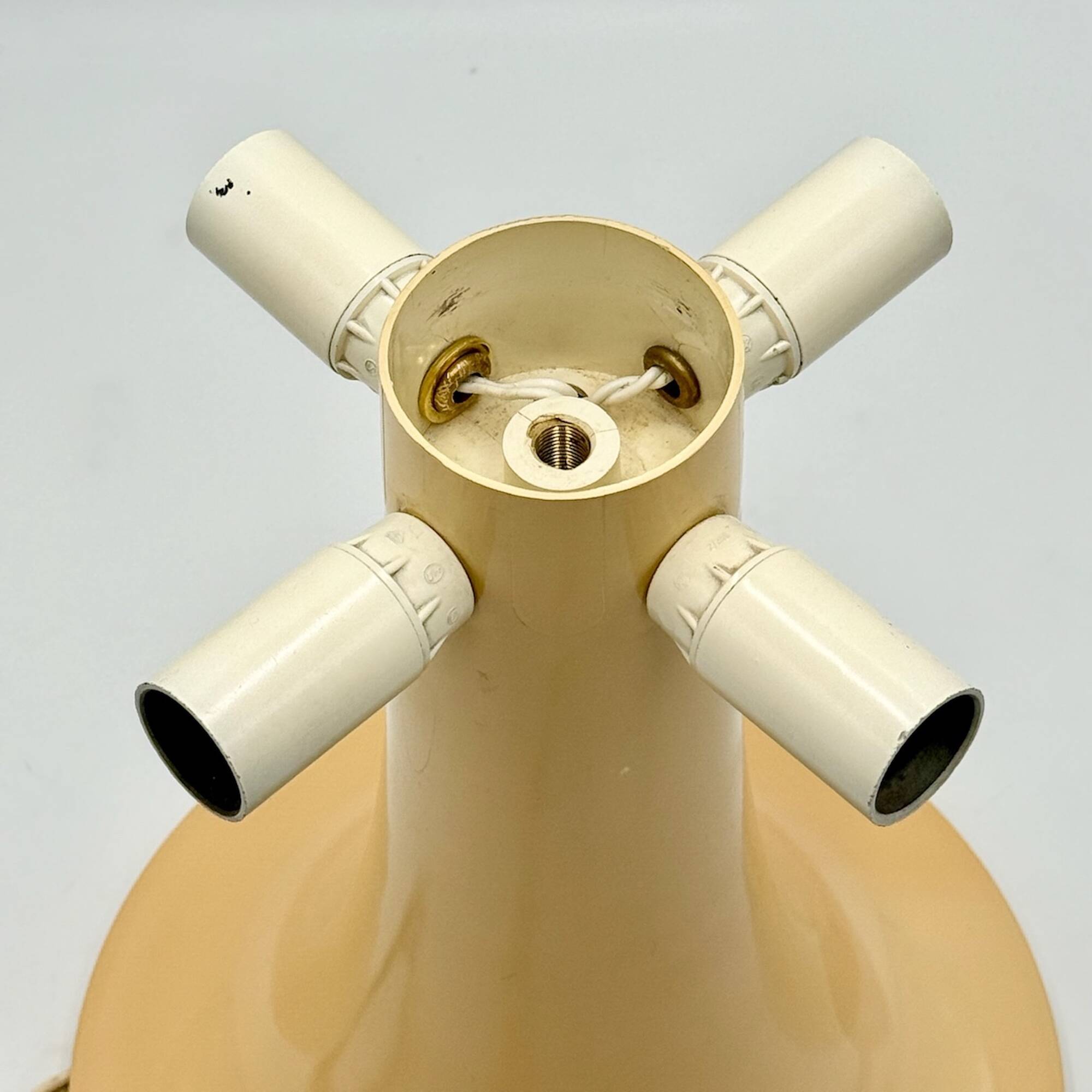 Artemide Nesso Lamp in Off White Resin, 1960s Italian Design