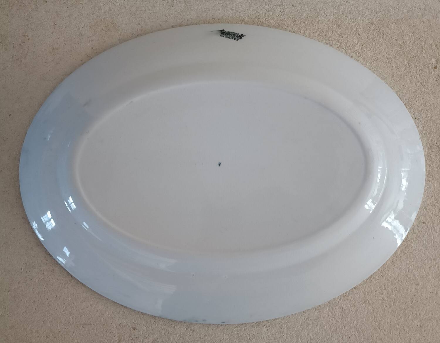 Ford & Sons Iron Earth Plate