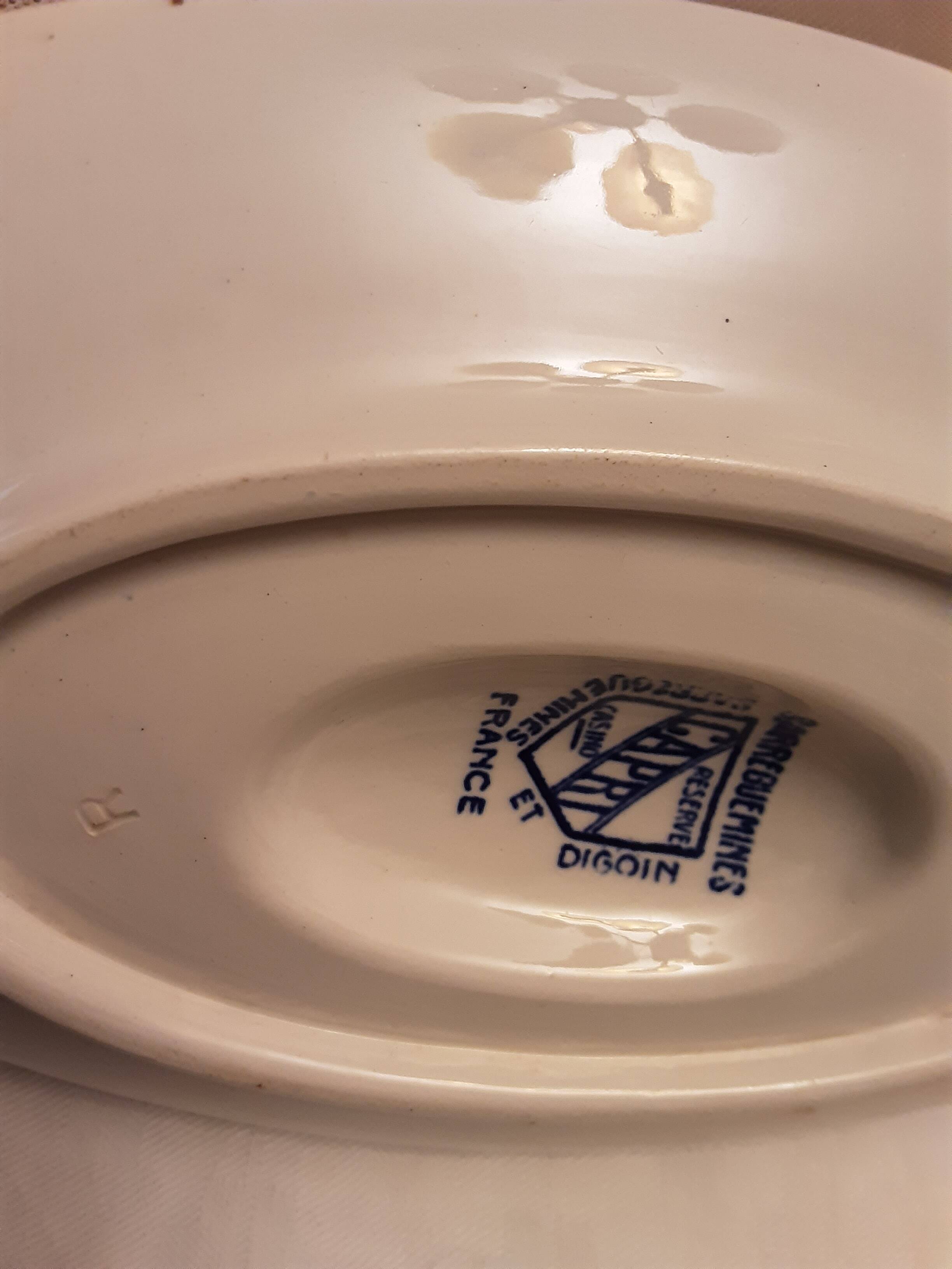 Sarreguemines faience sauce boat, capri reserve casino model