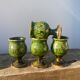 4 verres ou tasses en céramique grès émaillé vert