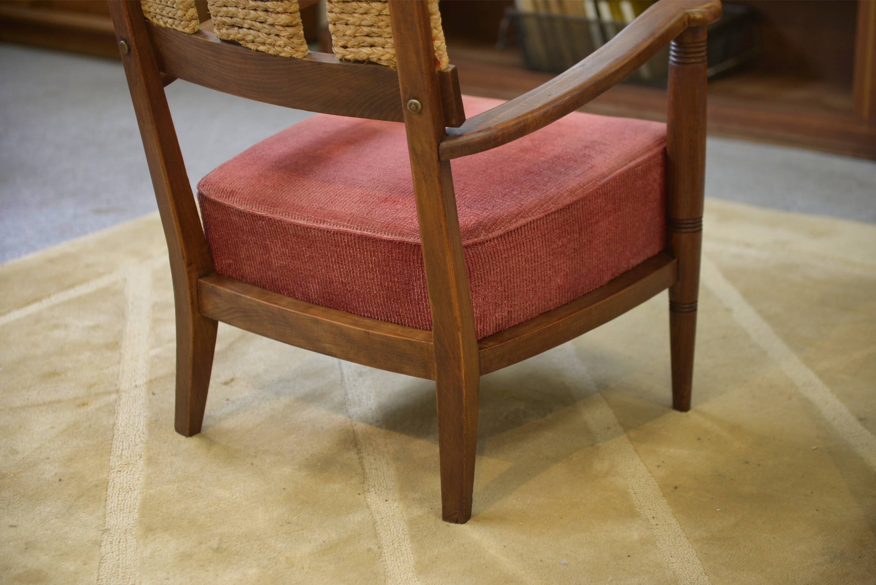 Brutalist pair of armchairs attributed to Audoux Minet, 1950s.