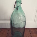 Set of 2 Aguas de Lajanron glass bottles