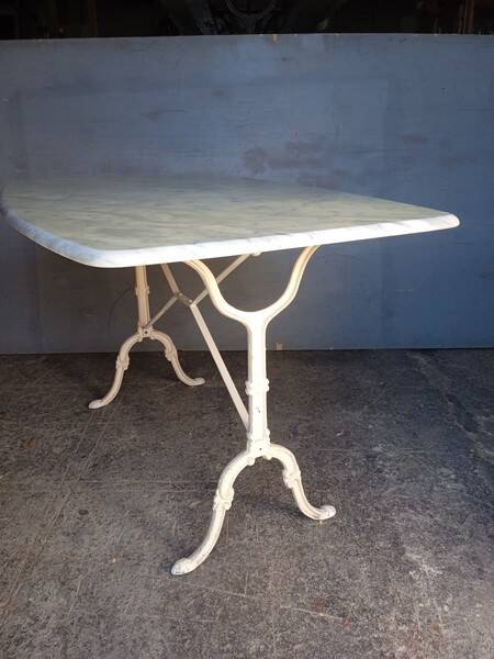 White marble bistro table 120/80