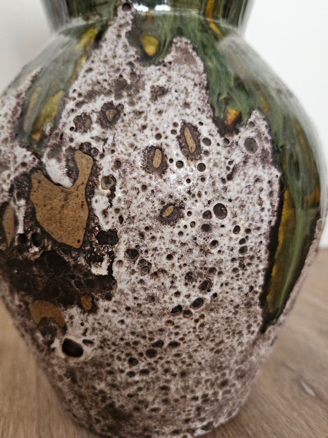 Vase vert olive et fat lava crème chantrier sauzelles