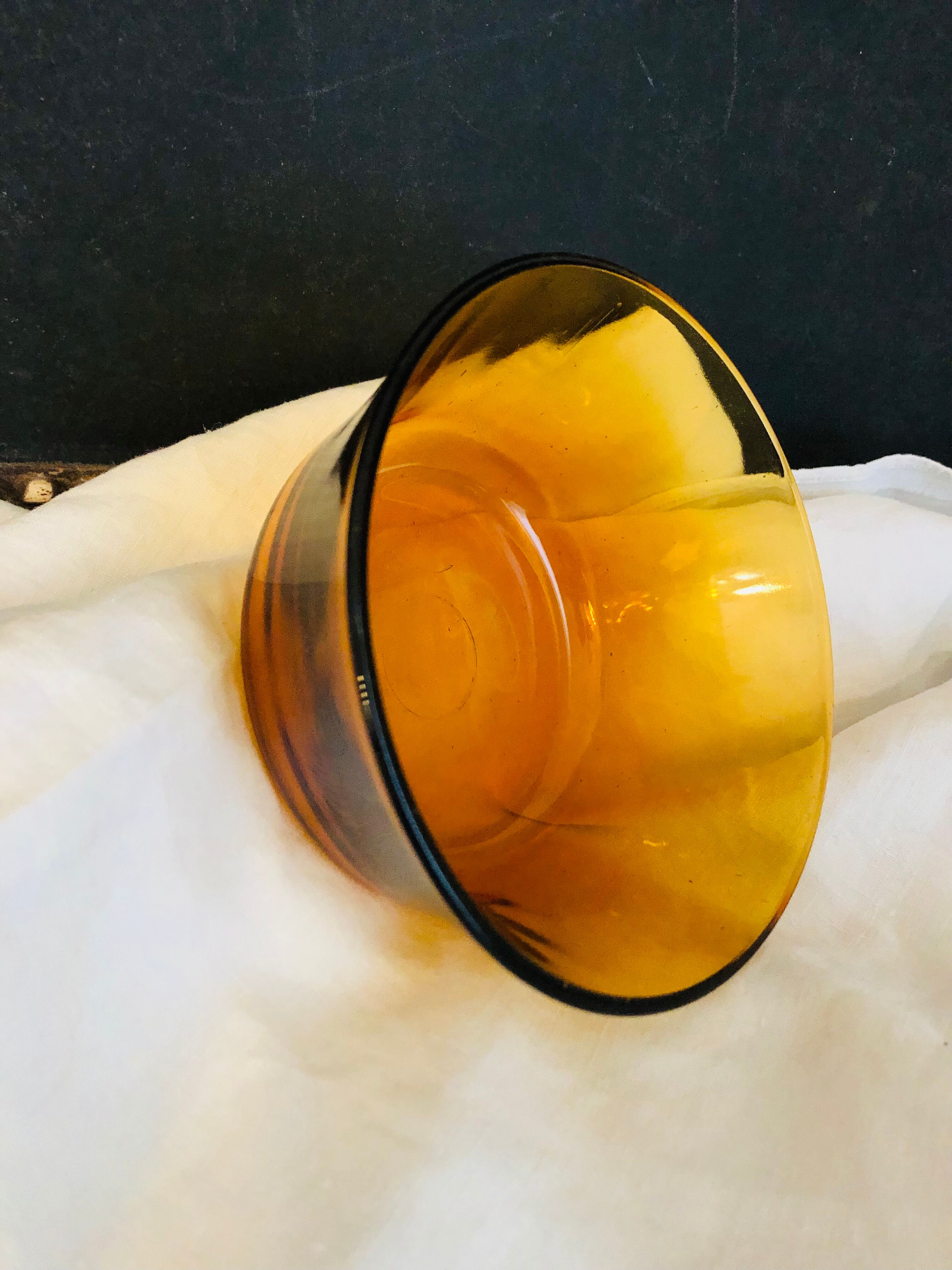 6 amber Duralex cups