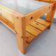 Table basse vintage en pin et verre fumé des années 70 80