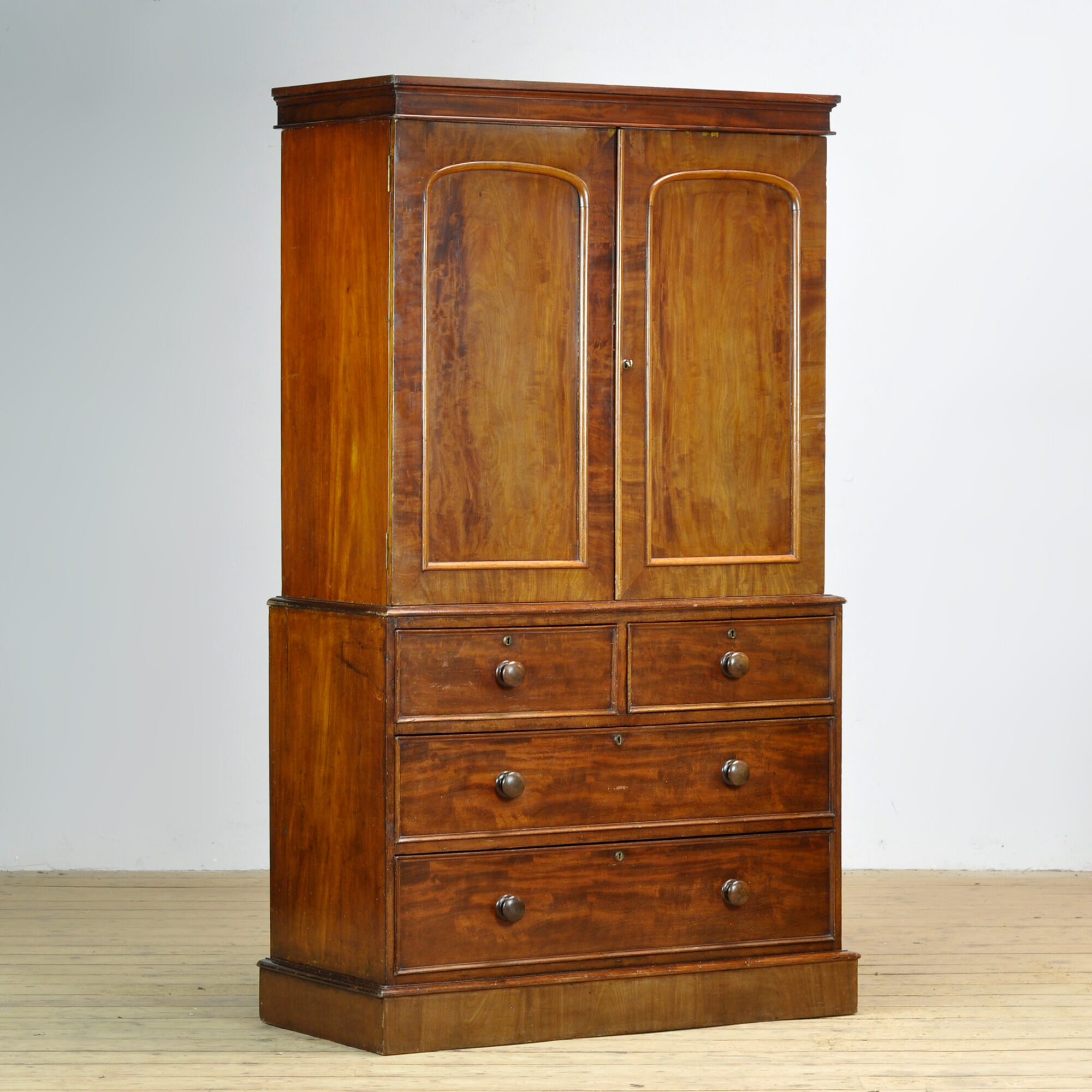 Victorian mahogany cabinet, circa 1860