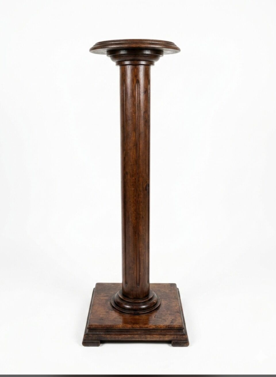 Solid oak column pedestal